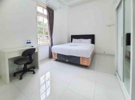 RedDoorz Syariah at Jalan Godean，位于Ngabean的酒店