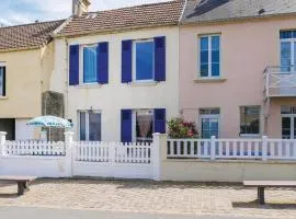 Awesome Home In Arromanches-les-bains With Kitchen
