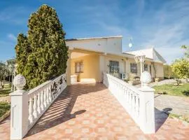 Gorgeous Home In Urbanización La Sima