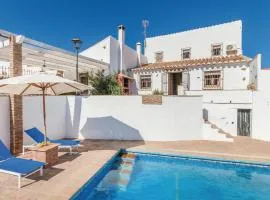 Stunning Home In Almachar With 5 Bedrooms, Wifi And Outdoor Swimming Pool