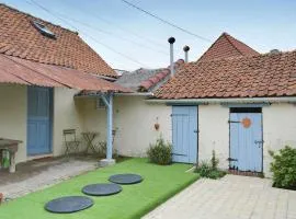 Cozy Home In Grigny With Kitchen