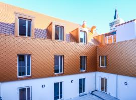 Hotel Lutz，位于Rain的酒店