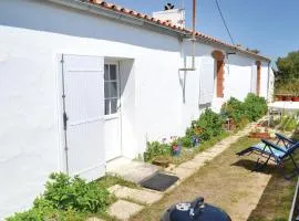 Cozy Home In St, Hilaire De Riez With Kitchen