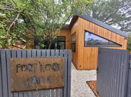 Fort Rock Cabin，位于黑荒地的木屋