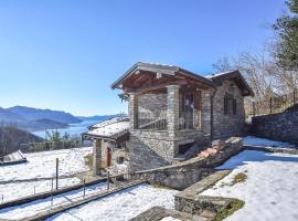 Amazing Home In Luino With 2 Bedrooms，位于勒威诺的酒店