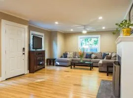 Lovely House near Downtown, Home away from Home!