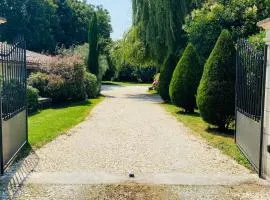 Gîte avec piscine et jardin Le Cosy - Les Bergeronnettes Bergerac