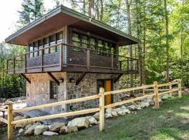 Trekker, Treehouses cabins and lodge rooms