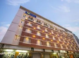 FabHotel Phoenix Resorts