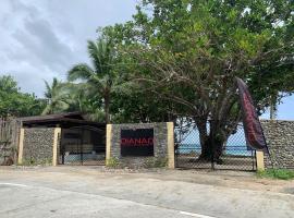 DIANAO BEACH CLUB AND RESORT，位于Dilasag的酒店