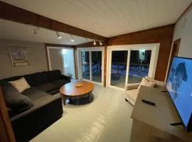 Brookside Hideaway, Brook Road Inn