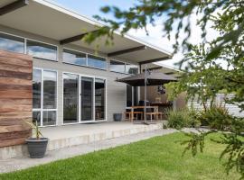 Amaroo 2 - Freycinet Holiday Houses，位于科尔斯湾的酒店