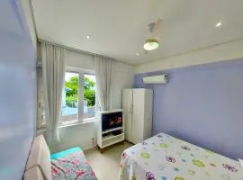 Aparts Ilha Centro-casa 2 qtos e casa 1 qto mezanino WF750M, ar cond, estac