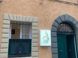 Casa Carducci 33，位于比萨的住宿加早餐旅馆