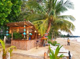 Sabai Beach Resort，位于麦岛的度假村