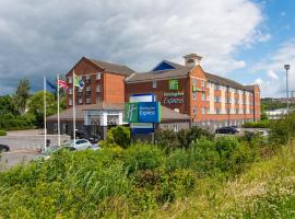 Holiday Inn Express Newcastle Gateshead, an IHG Hotel，位于泰恩河畔纽卡斯尔都市购物中心附近的酒店