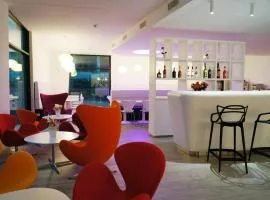 卢加诺城市酒店