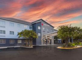 Candlewood Suites Charleston – Mt. Pleasant, an IHG Hotel，位于查尔斯顿艾翁俱乐部附近的酒店