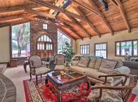 Grand Valrico Home w/ Deck, Fire Pit & Yard!