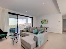 085 Modern Apartment in Trendy La Cala Golf Resort，位于马拉加的Spa酒店
