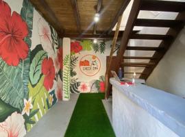 CHECK INN，位于奥隆的酒店