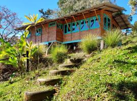 Casa de Bambú，位于图里亚尔瓦的乡村别墅
