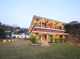 Ghughuti Baasa Home Stay, Dehradun，位于德拉敦的酒店