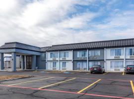 Quality Inn & Suites Sulphur Springs，位于热萨尔弗斯普林斯的酒店