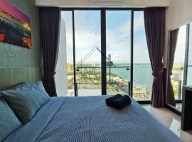 PD D’Wharf Amazing Seaview Suite 9 (Up to 6 Pax)