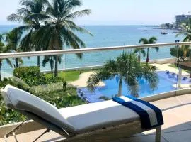 Beachfront Condo in Bucearías