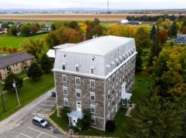 Hôtel le couvent，位于Saint-Casimir的酒店