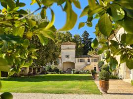 HOTEL et APPARTEMENTS DOMAINE DES CLOS - Teritoria，位于博凯尔的酒店