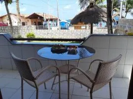 APARTAMENTO EM FRENTE AO MAR