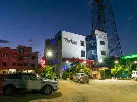 斯里佩鲁姆布杜尔新月顶峰酒店