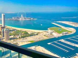 White Sage - Incredible Full Sea and Dubai Eye View in Marina，位于迪拜的酒店