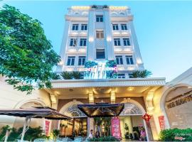 Mekong Gia Lai Hotel - Me Kong Pleiku，位于波来古市的酒店