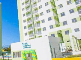 Atlântico condomínio，位于塞拉的酒店