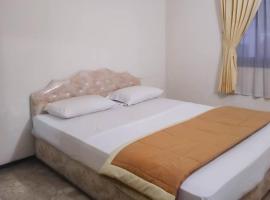 Mataram Cottage Syariah Mitra RedDoorz，位于Pasakon 1的酒店