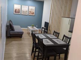 Appartement 10A - RDC-centre ville-local vélo，位于Malestroit的酒店