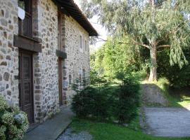 Casa de Aldea Casina del Naranjo，位于Linares的木屋