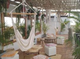 Hotel La Planicie de Pico Alto，位于蓬塔赫尔莫萨的酒店