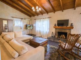 Raise Polydrosos Mountain stay，位于波利兹罗松的带热水浴缸的酒店