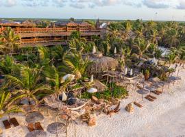 Kanan Tulum Treehouse, Rooftop, Beach Club & Spa - Adults Only，位于图卢姆的酒店