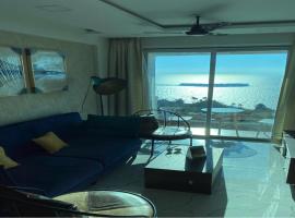 Seascapes Seaview Luxury，位于达博利的酒店