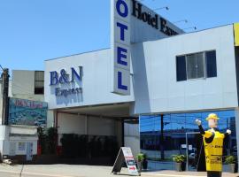 Hotel B&N Express，位于瓜拉普阿瓦的酒店