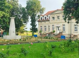 Palac Osowo gostynskie，位于戈斯滕的酒店