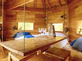 La cabane，位于Saint-Rémy-sur-Durolle的酒店