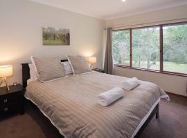 Wilyabrup River Retreat- Flutes Estate, Marg River，位于Wilyabrup的乡间豪华旅馆