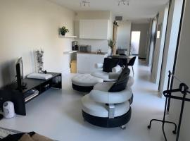Prachtige gastsuite in Ranst "Studio 34"，位于Ranst的酒店