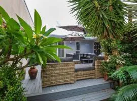 Swanway family holiday home - 15 min walk to beach, seconds to lake